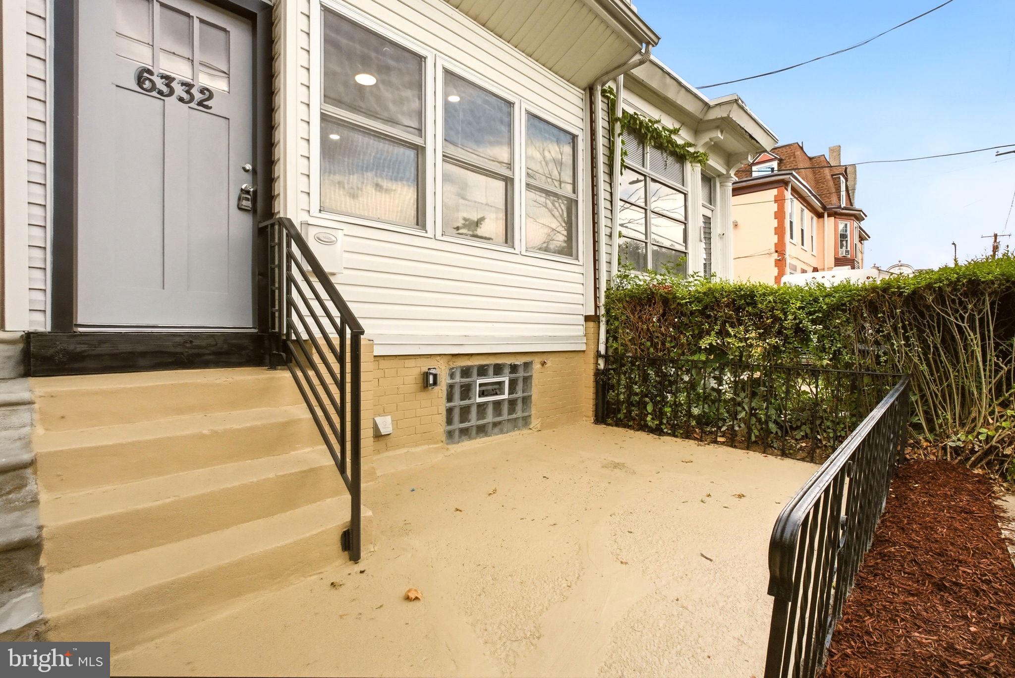 WEST OAK LANE - Residential