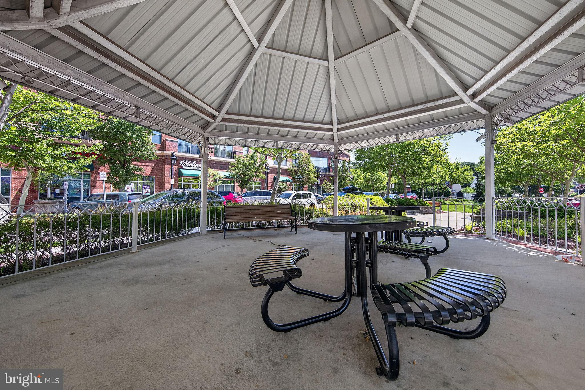 RESIDENCES OF LORTON STATION - Residential
