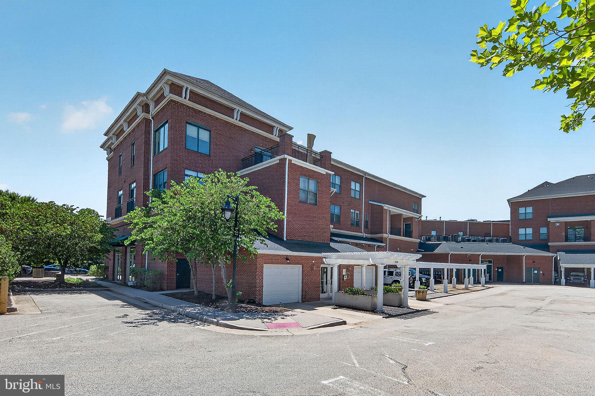 RESIDENCES OF LORTON STATION - Residential