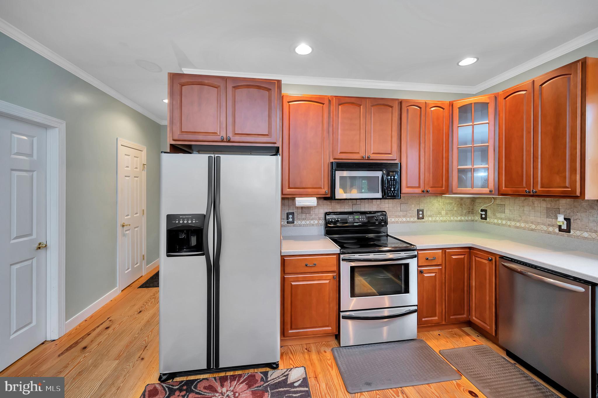 SHERWOOD ESTATES - Residential