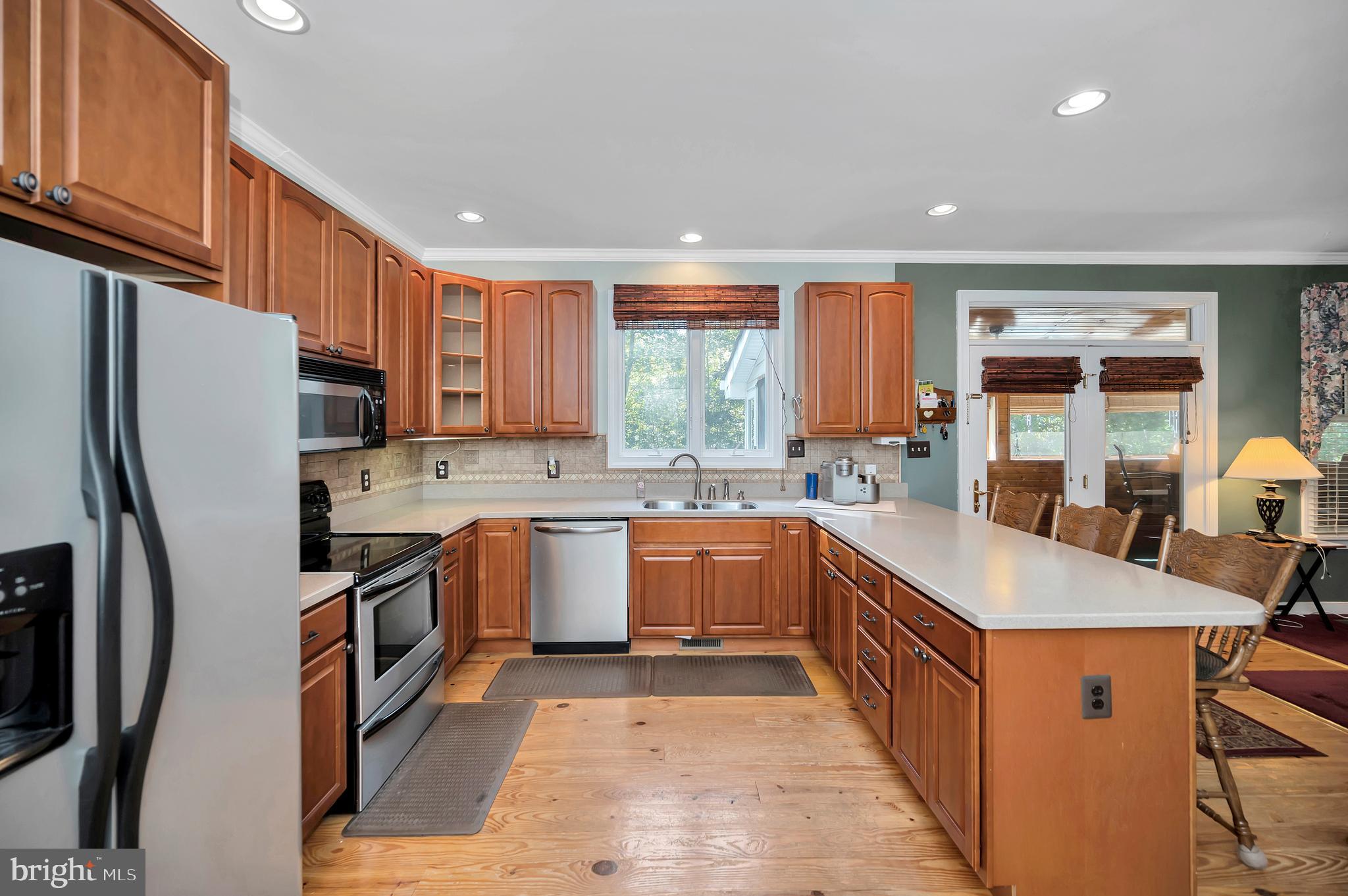 SHERWOOD ESTATES - Residential