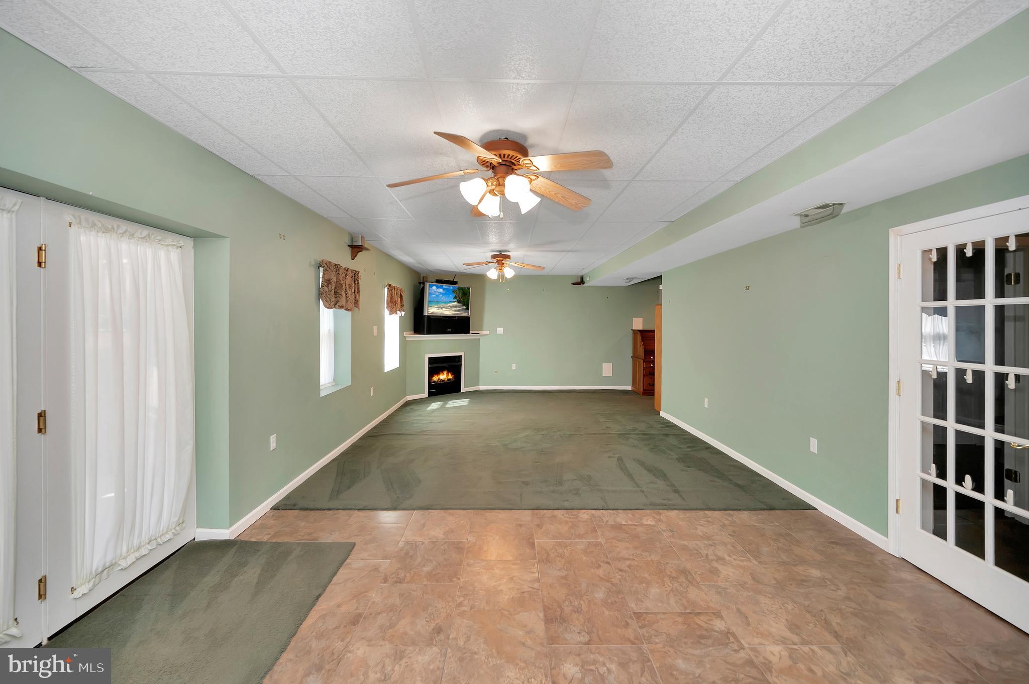 SHERWOOD ESTATES - Residential
