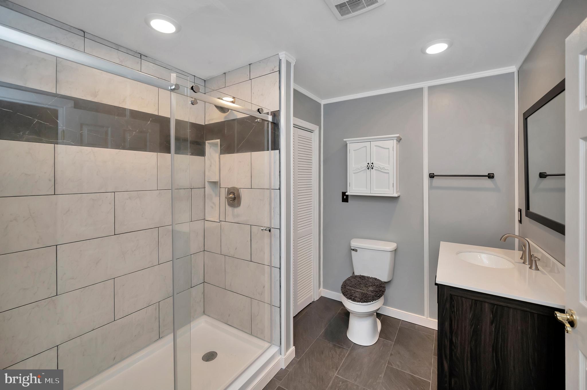 SHERWOOD ESTATES - Residential