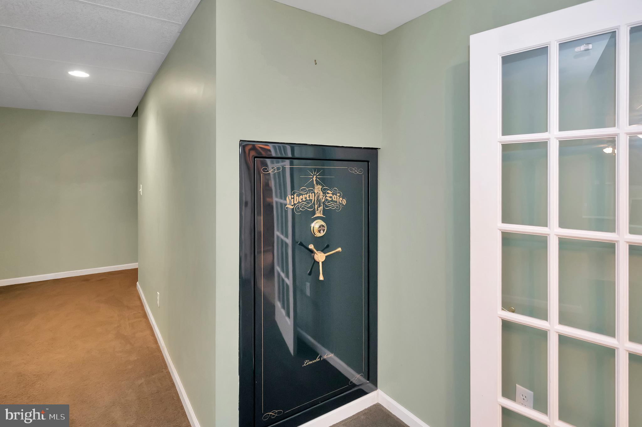 SHERWOOD ESTATES - Residential