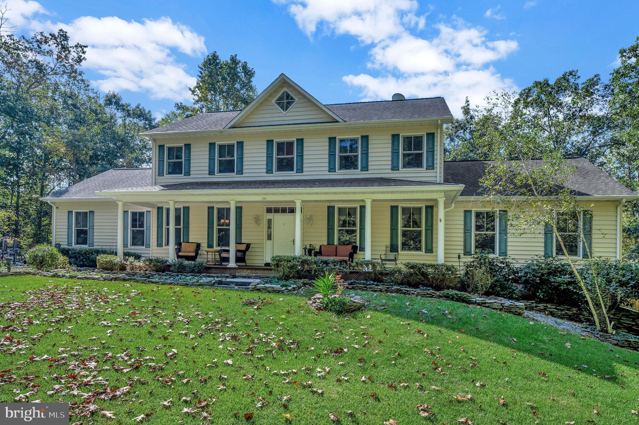 SHERWOOD ESTATES - Residential