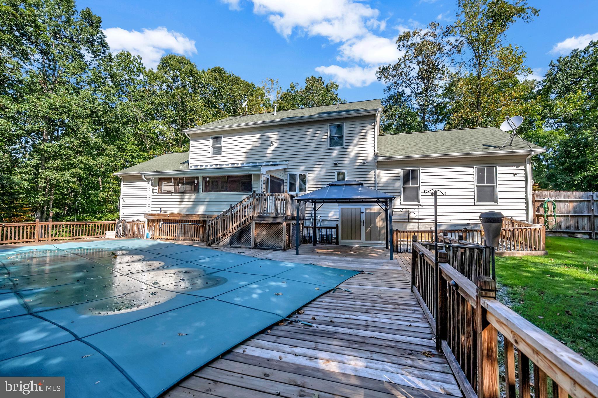SHERWOOD ESTATES - Residential