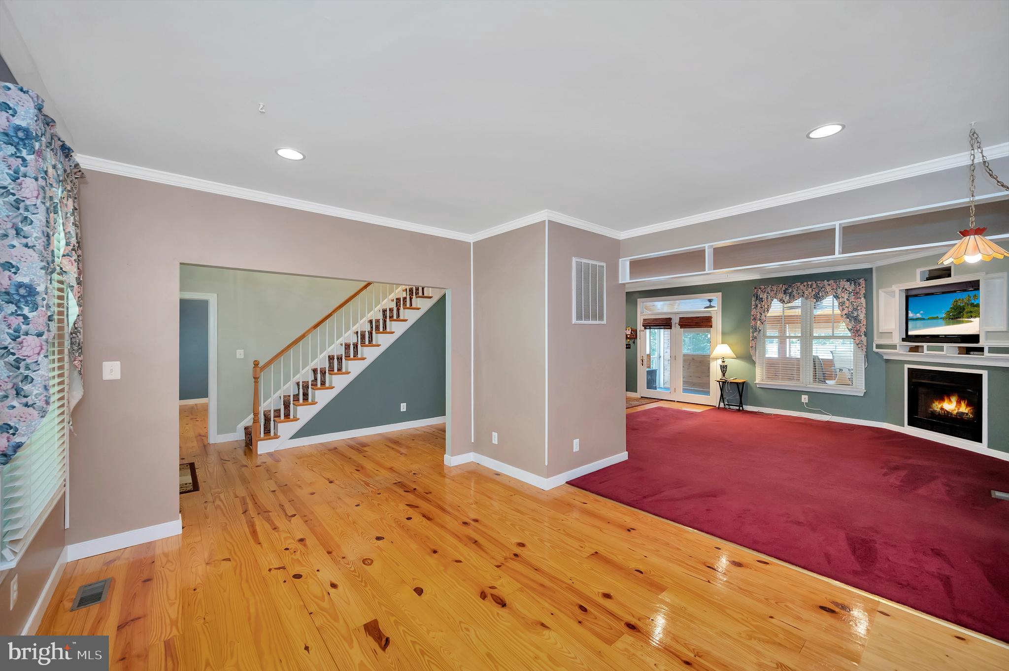 SHERWOOD ESTATES - Residential