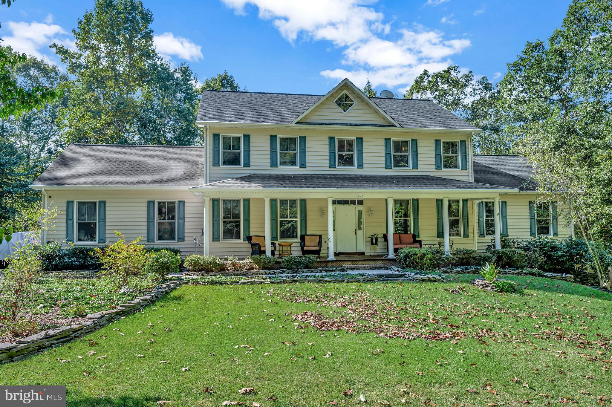 SHERWOOD ESTATES - Residential
