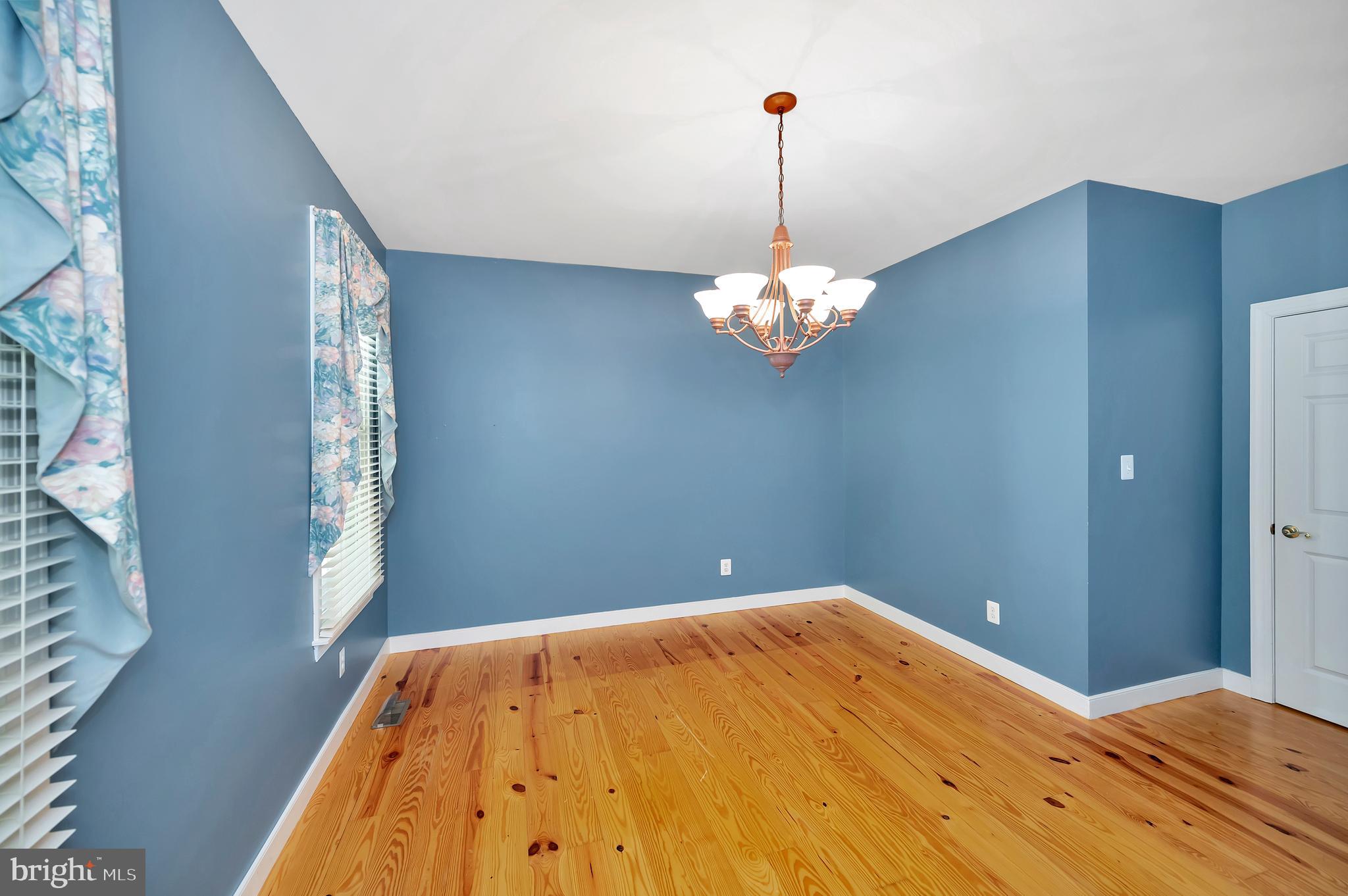 SHERWOOD ESTATES - Residential