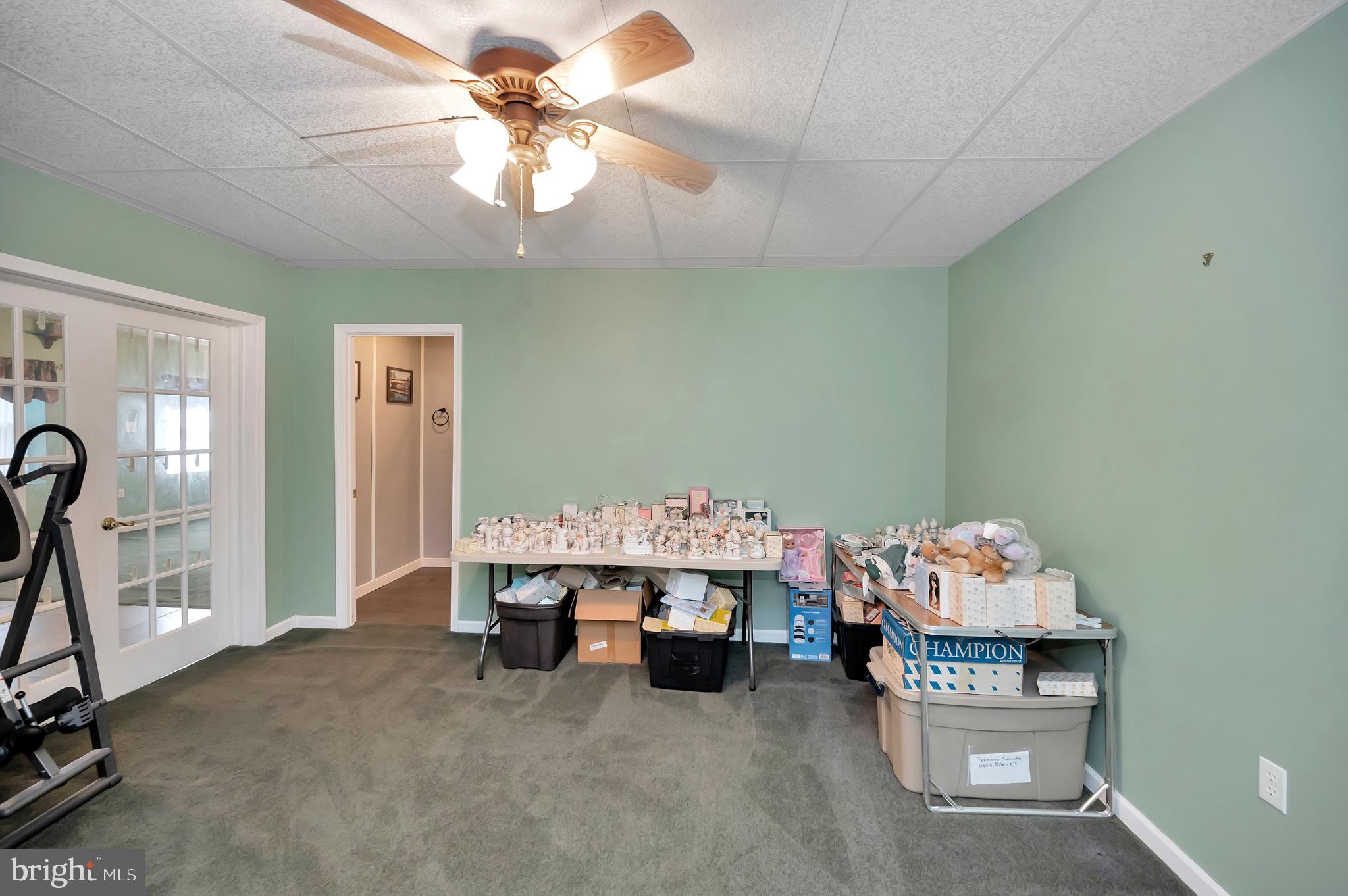SHERWOOD ESTATES - Residential