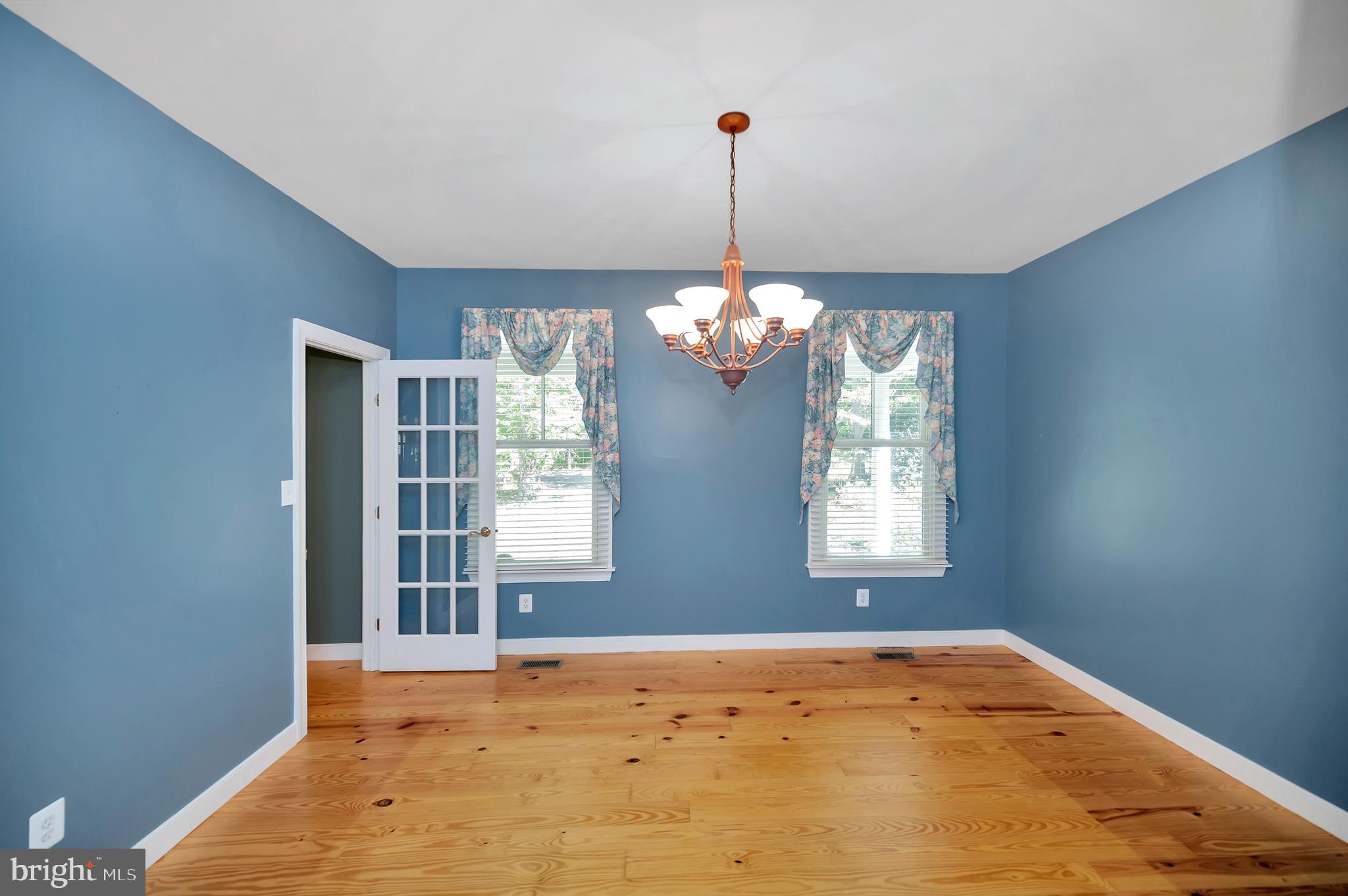 SHERWOOD ESTATES - Residential