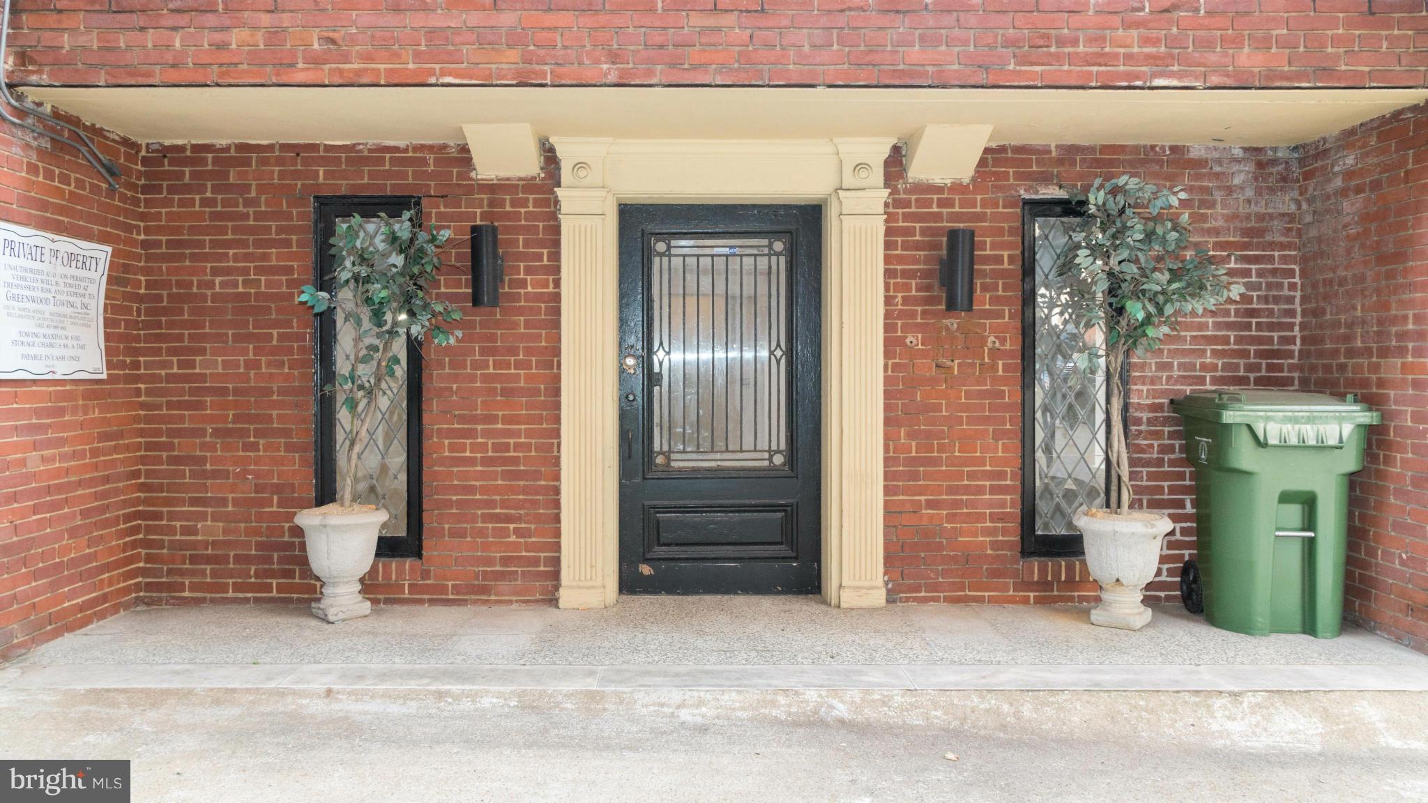 Great opportunity to own this ground level condo.  Very unique layout perfect for commercial or residential space.  Property is vacant and very easy to show.  Was previously used as a commercial space but could be converted back to residential easily.  Buyer must verify all information.