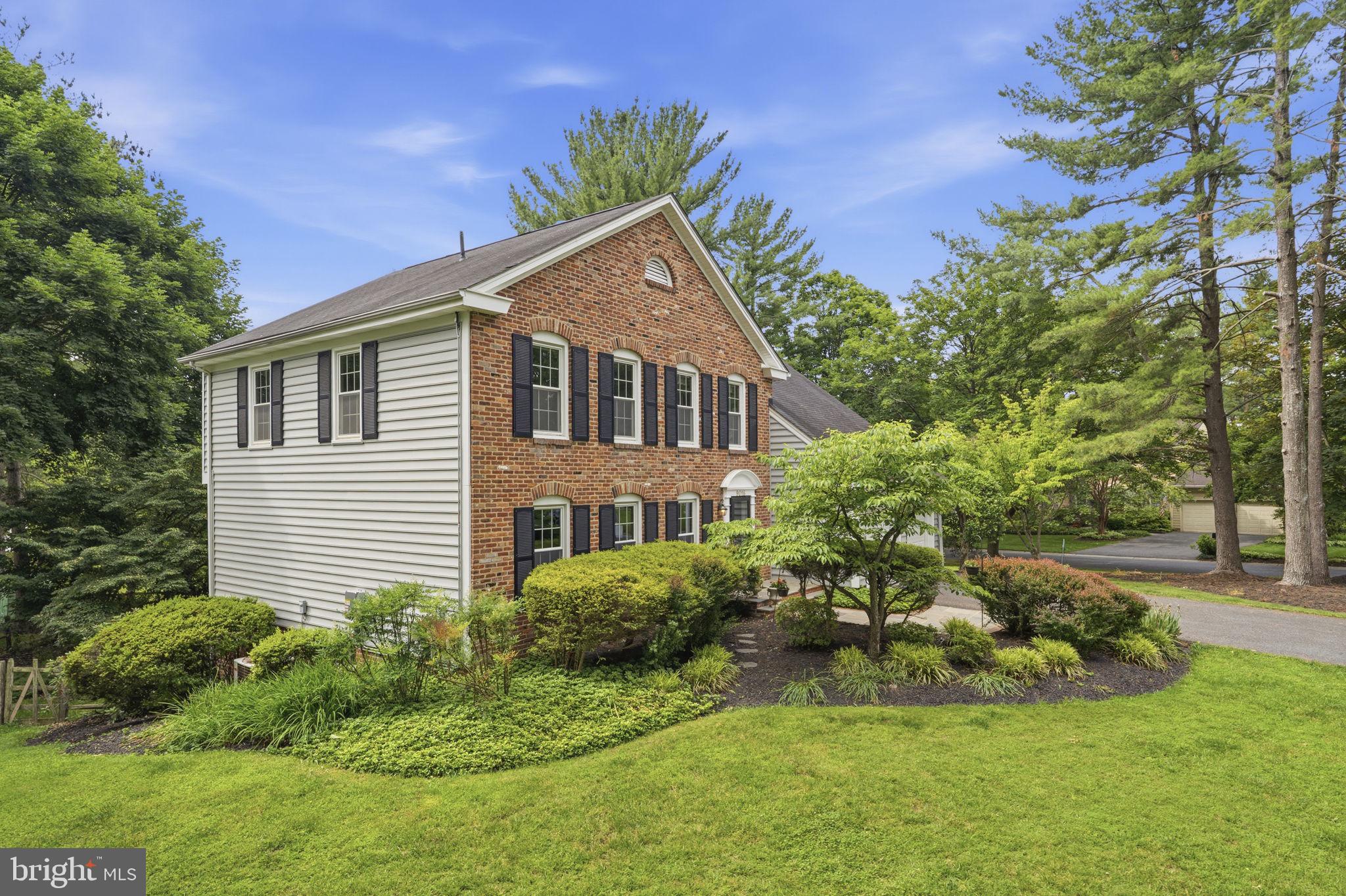 MONTGOMERY VILLAGE - Residential