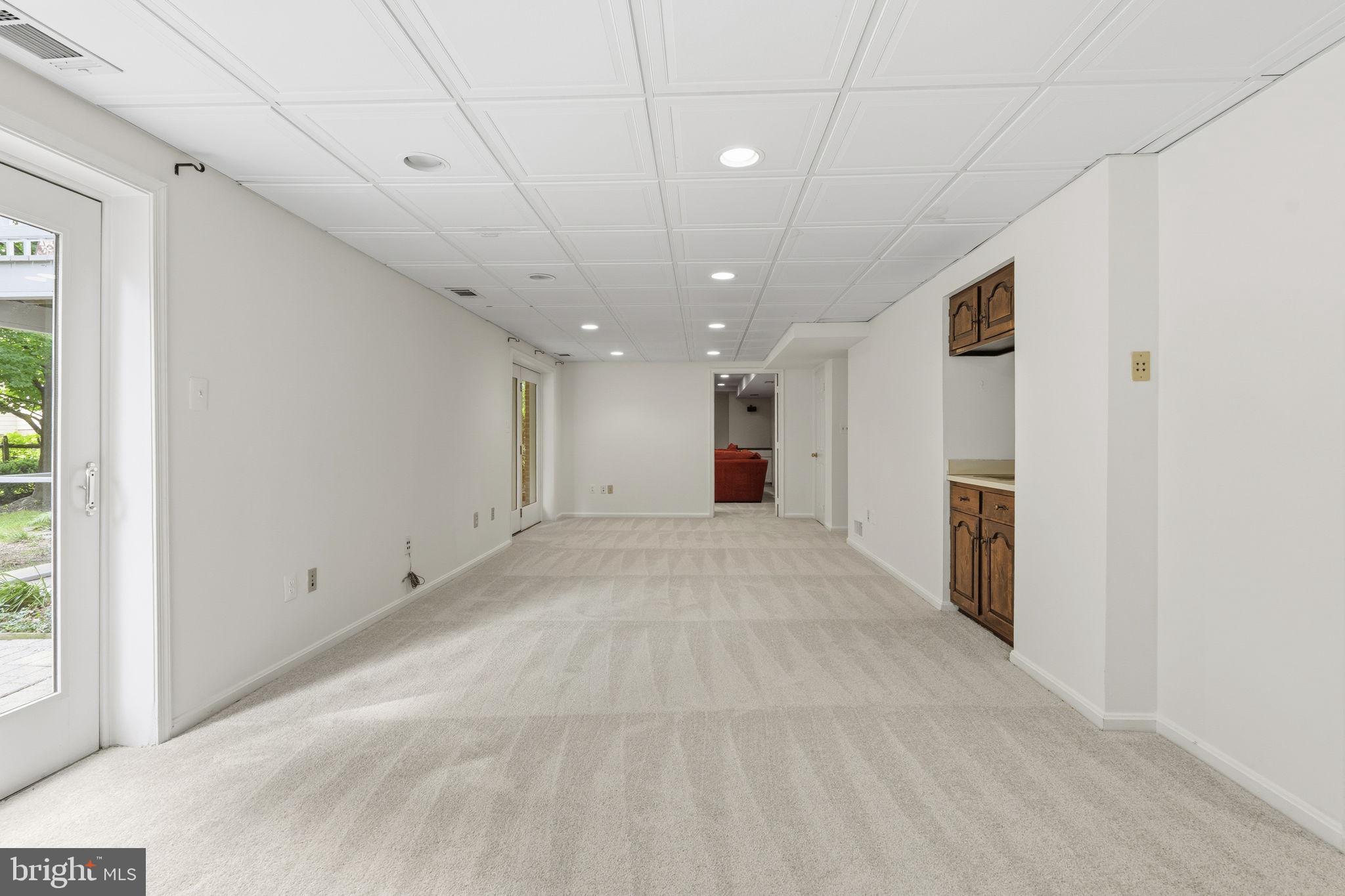 MONTGOMERY VILLAGE - Residential