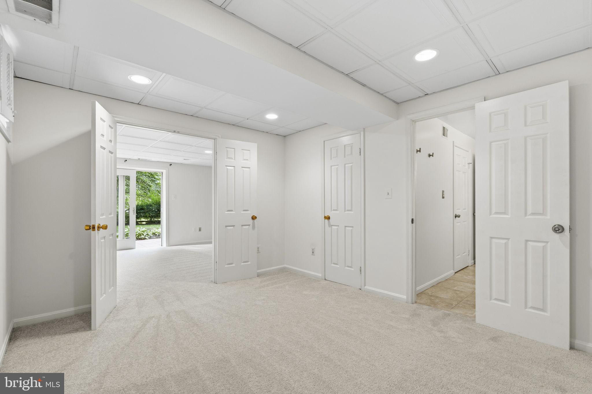 MONTGOMERY VILLAGE - Residential