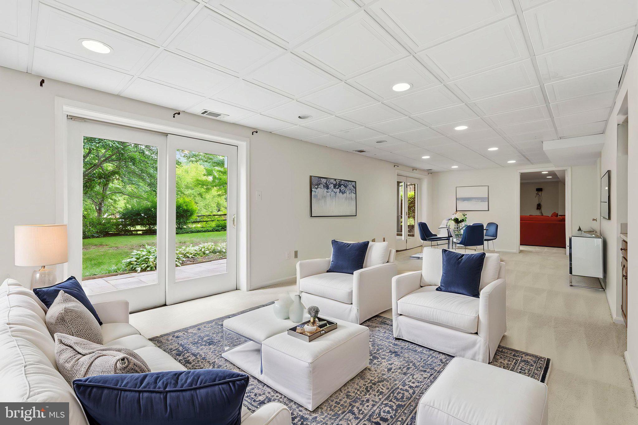 MONTGOMERY VILLAGE - Residential