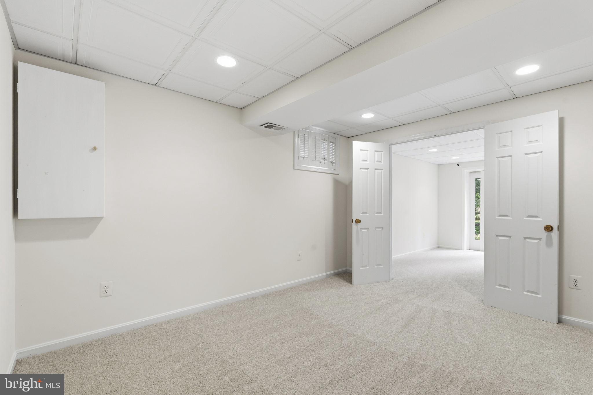 MONTGOMERY VILLAGE - Residential