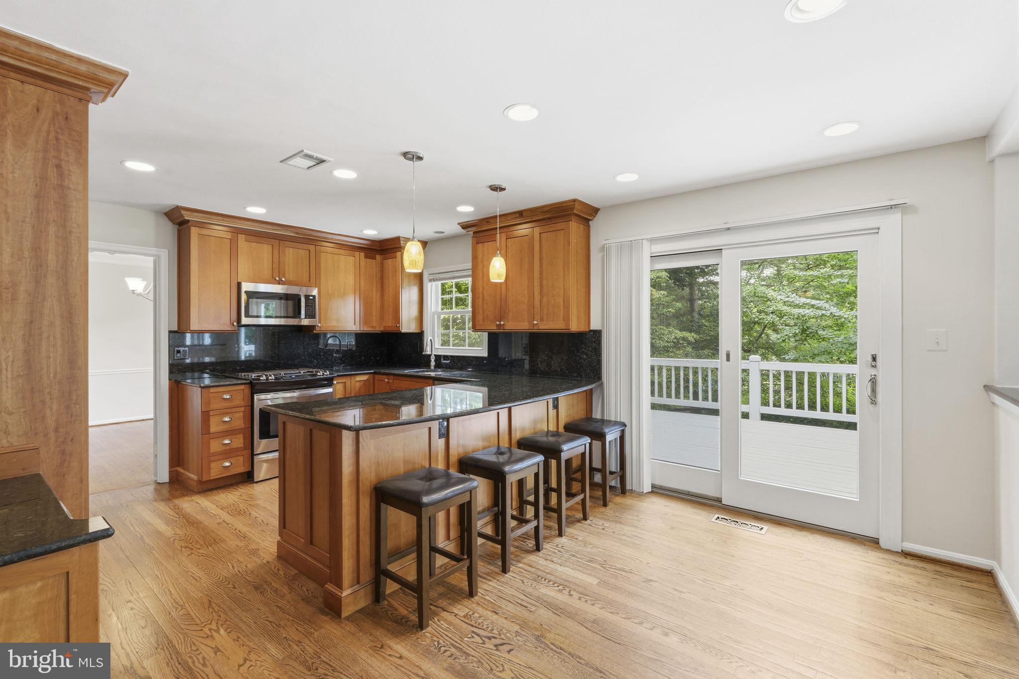 MONTGOMERY VILLAGE - Residential