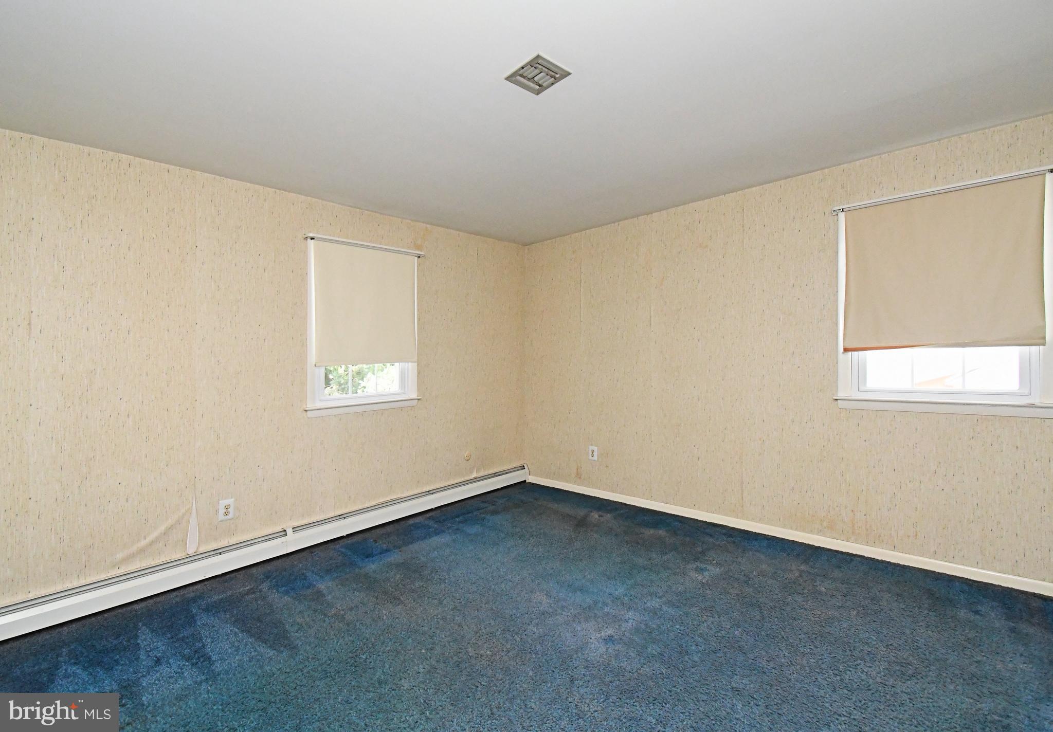 FOX CHASE MANOR - Residential