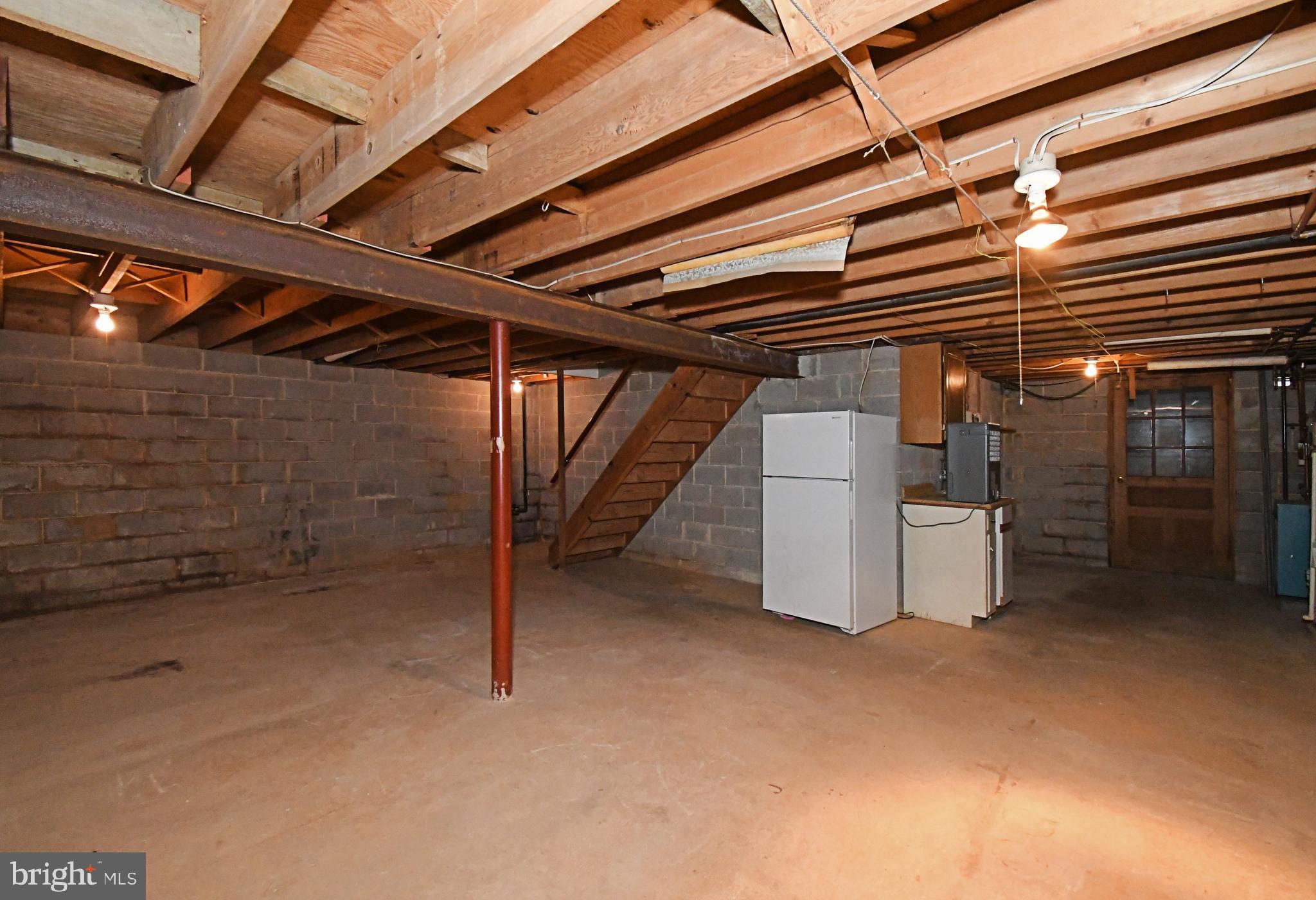 FOX CHASE MANOR - Residential