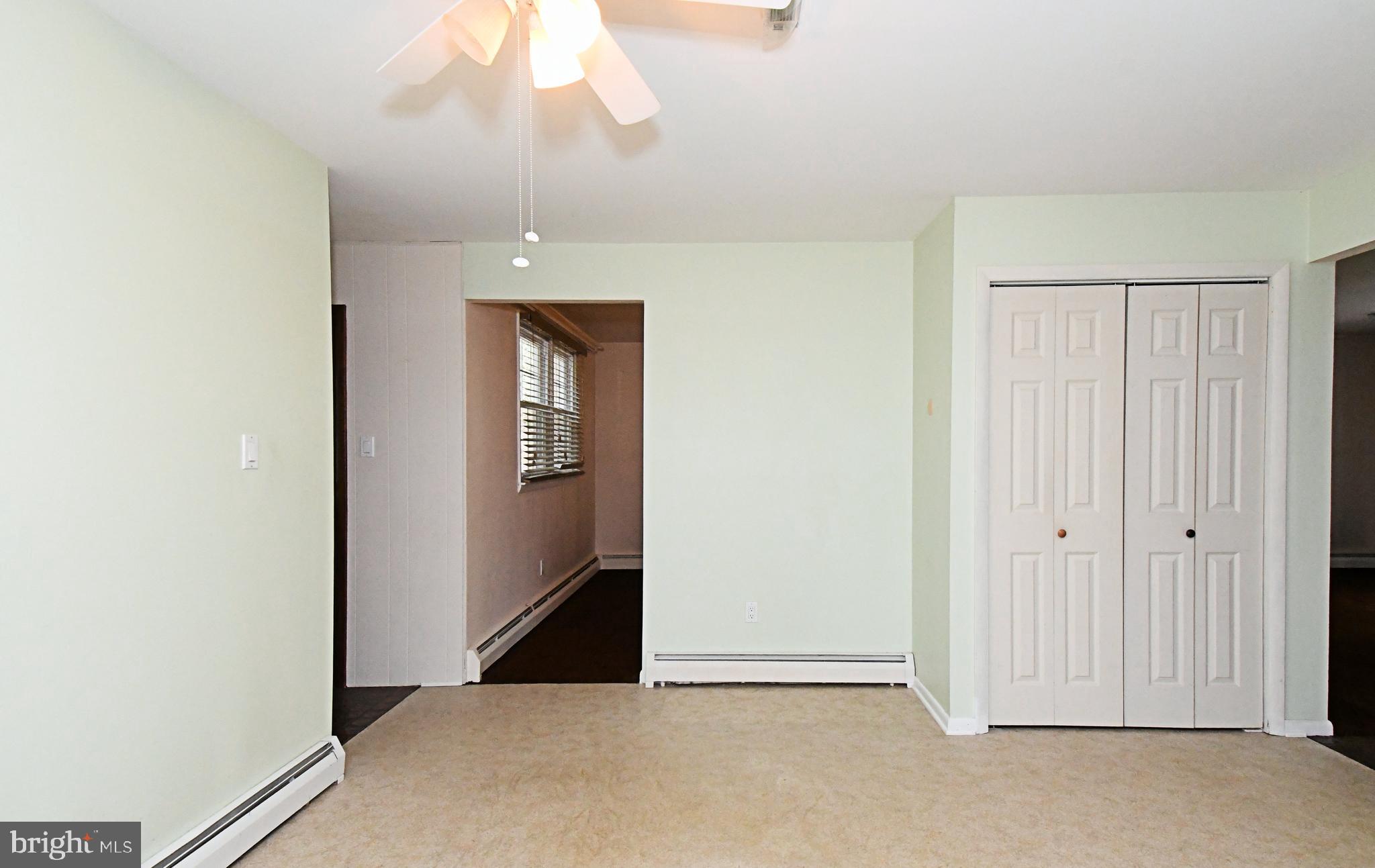 FOX CHASE MANOR - Residential