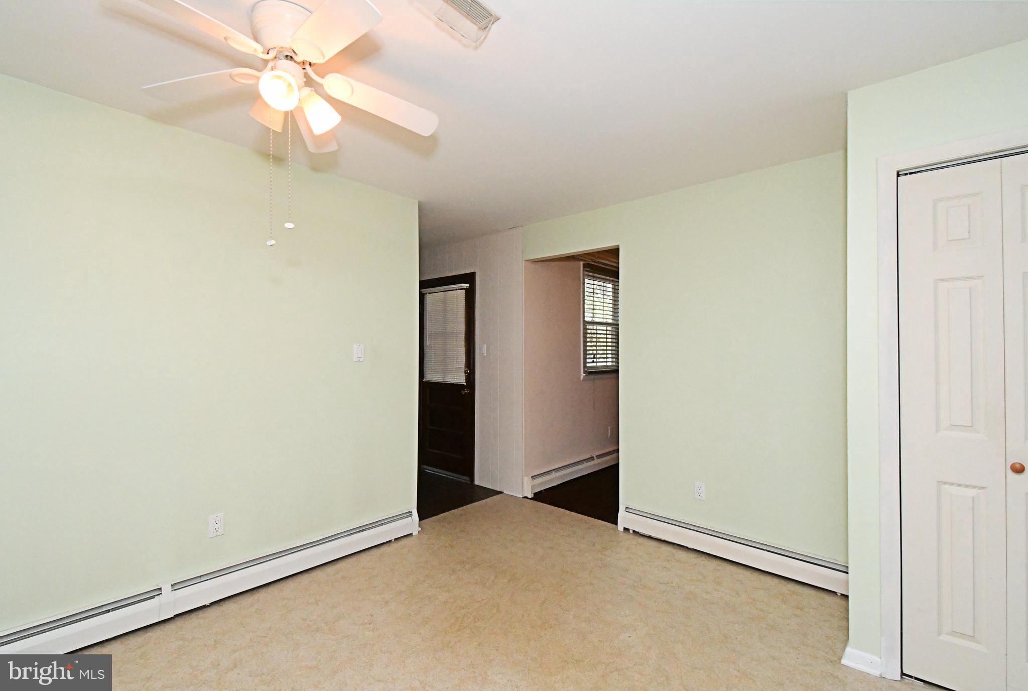 FOX CHASE MANOR - Residential