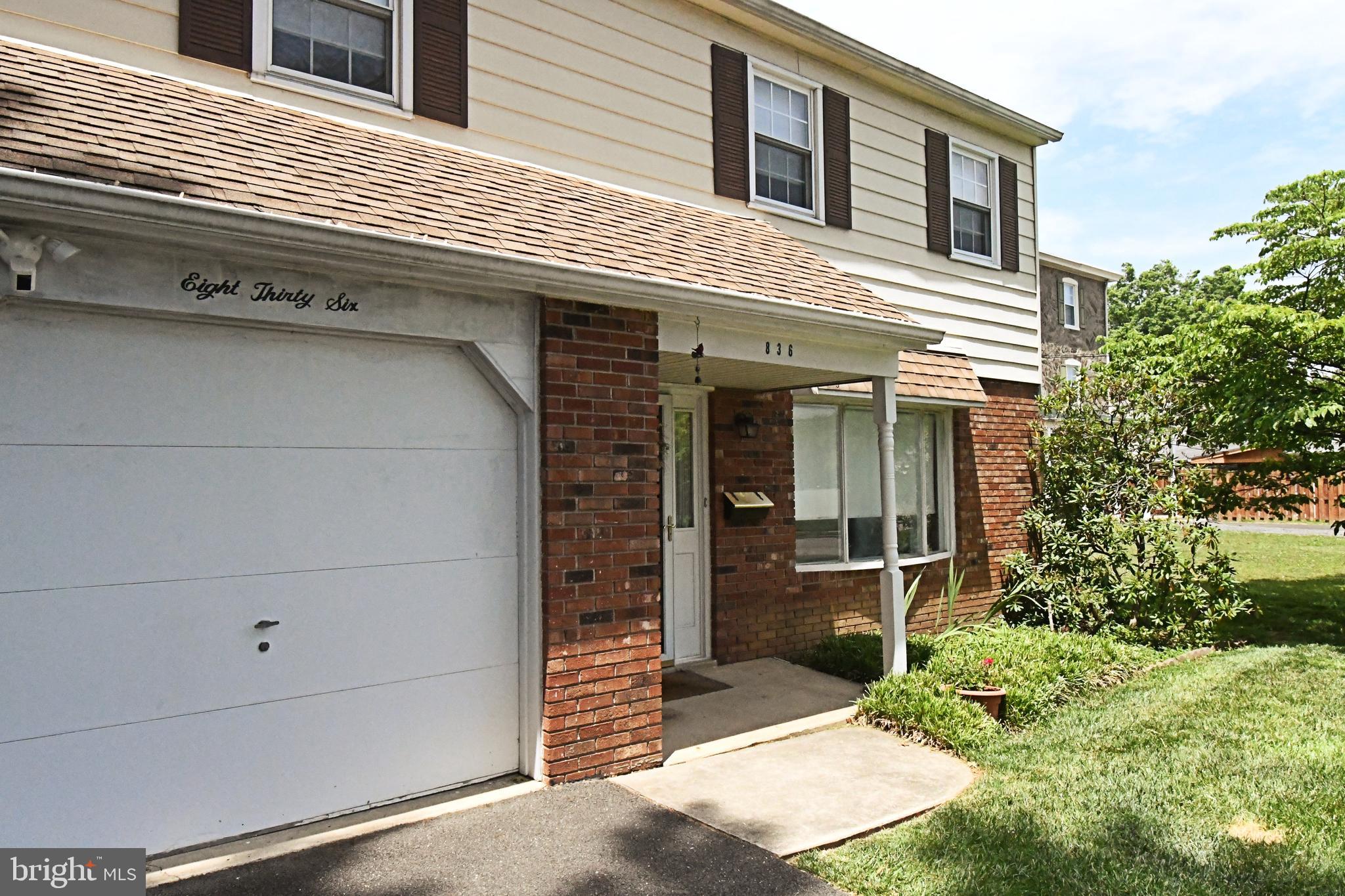FOX CHASE MANOR - Residential