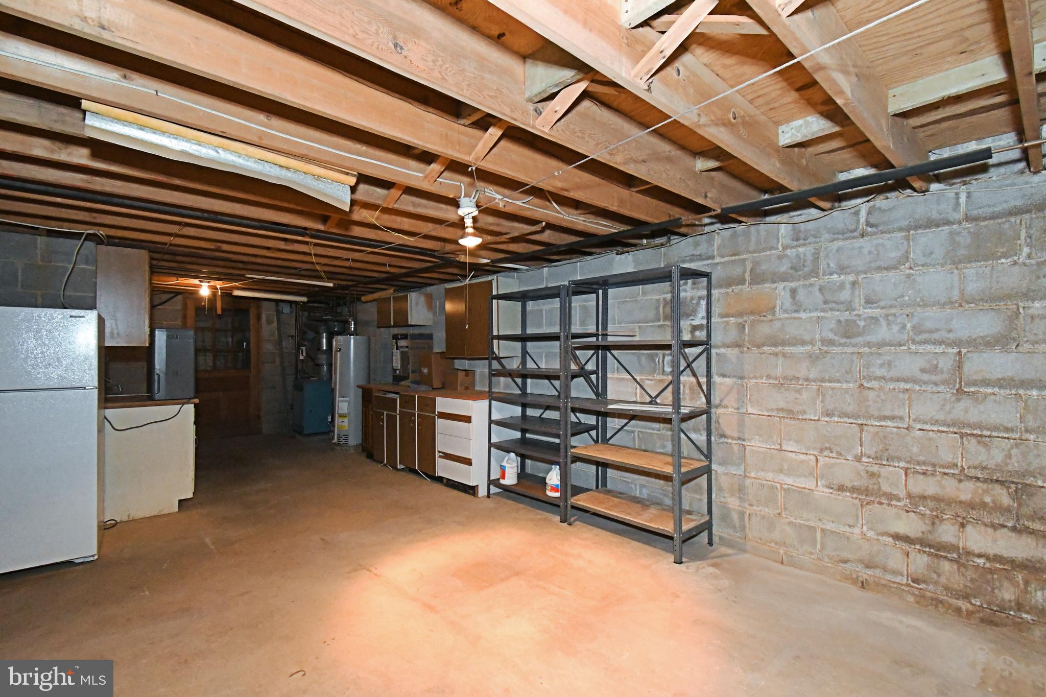 FOX CHASE MANOR - Residential