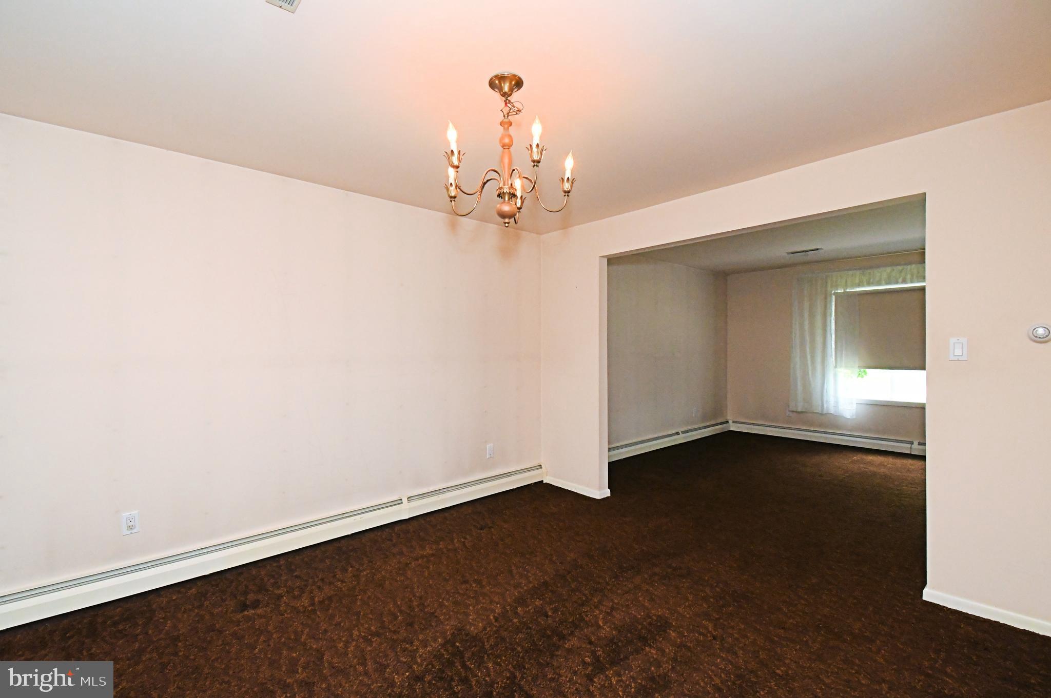 FOX CHASE MANOR - Residential