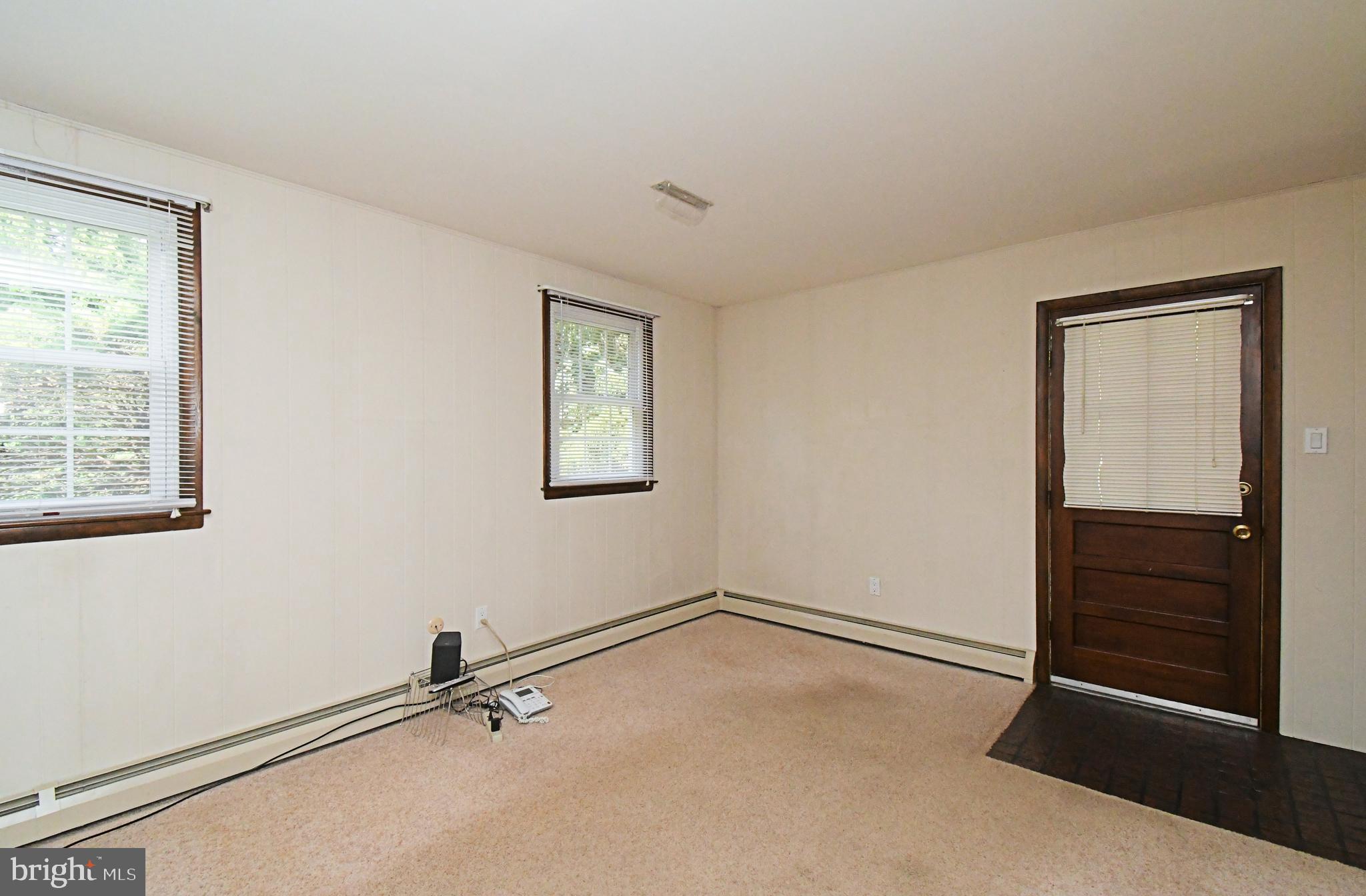 FOX CHASE MANOR - Residential