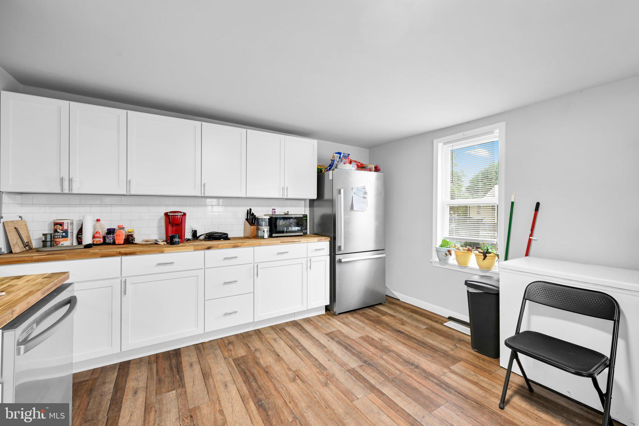WALNUT STREET AREA - Residential