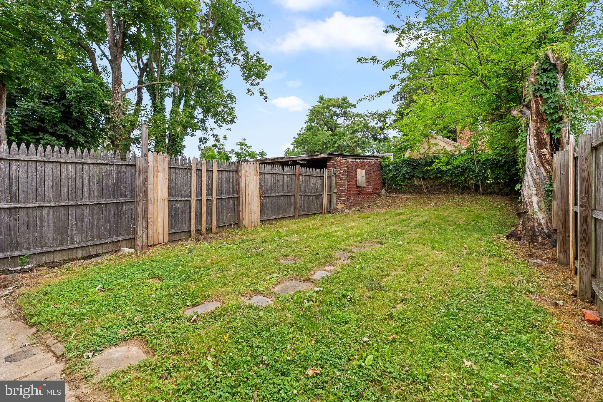 GERMANTOWN - Residential Income