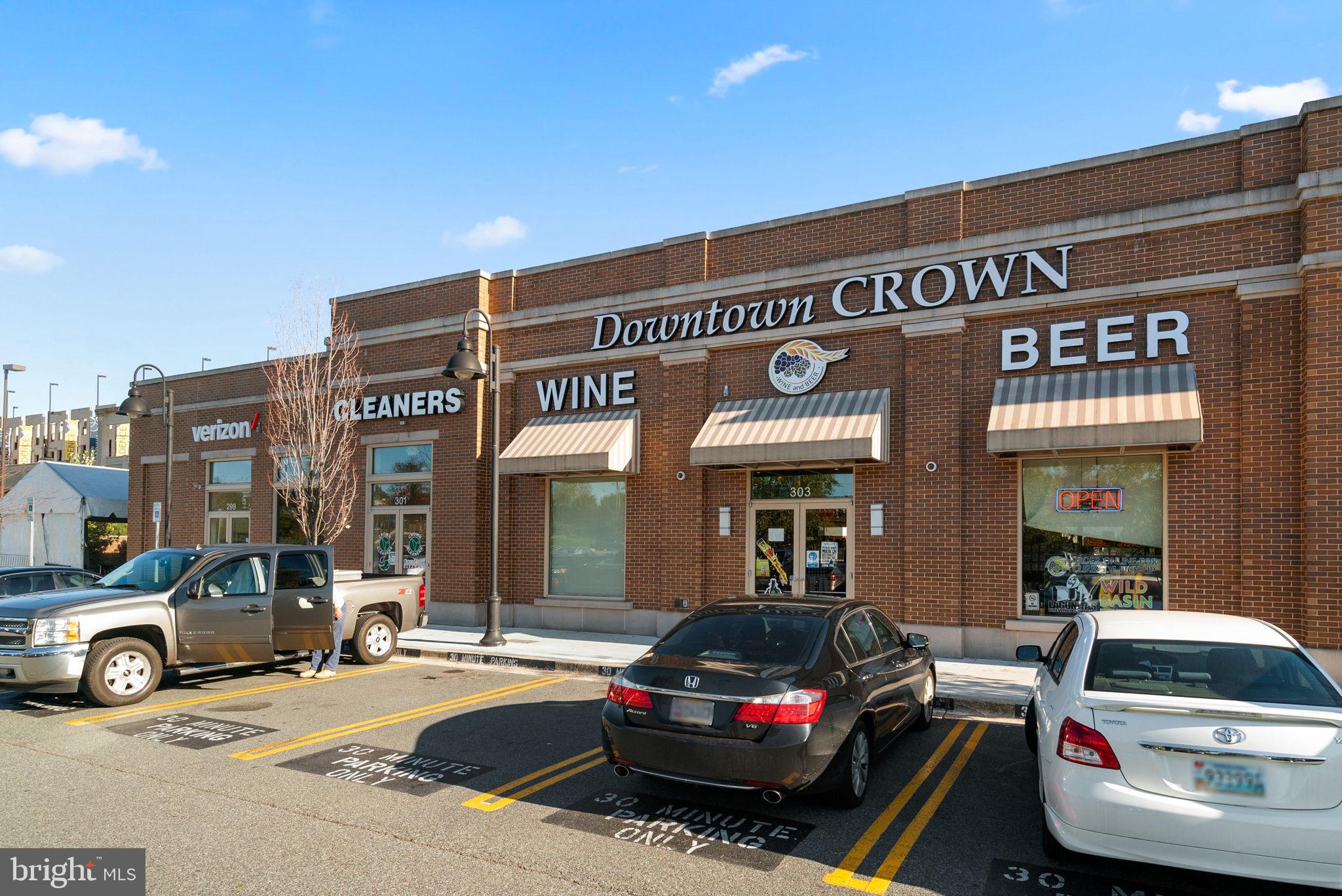 CROWN FARM - Residential