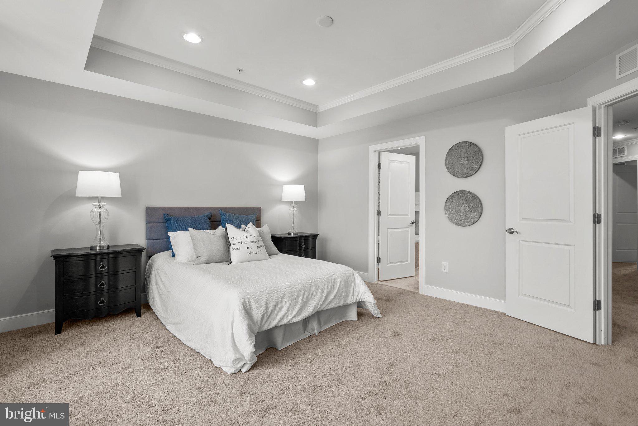 CROWN FARM - Residential
