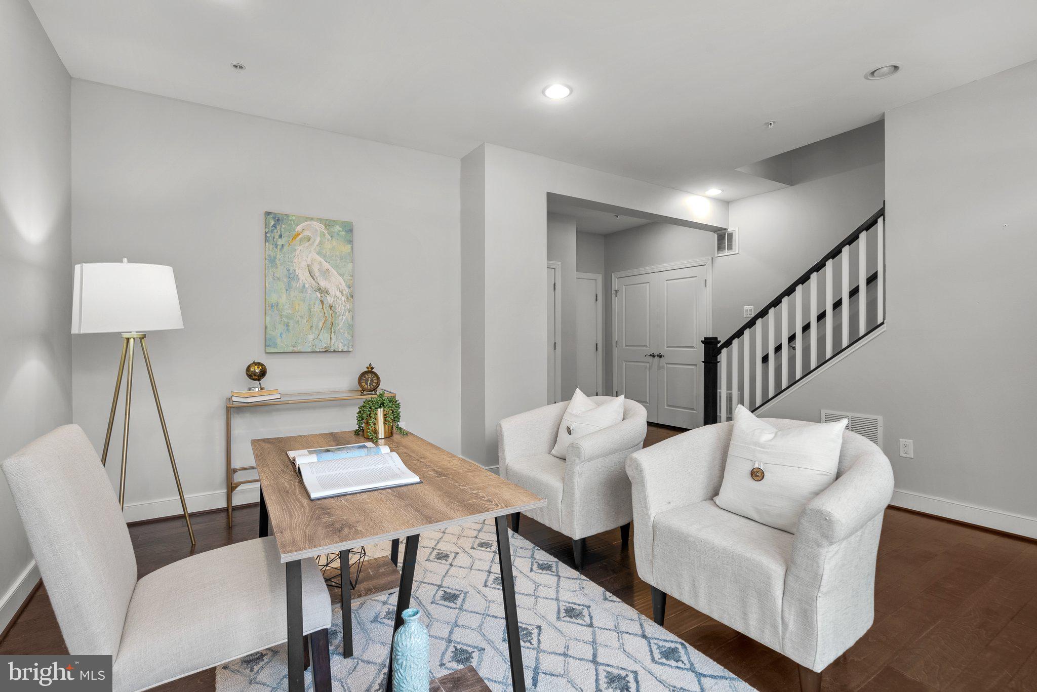 CROWN FARM - Residential