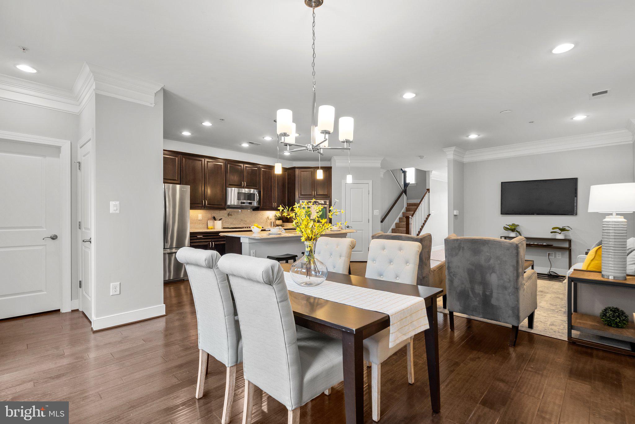 CROWN FARM - Residential