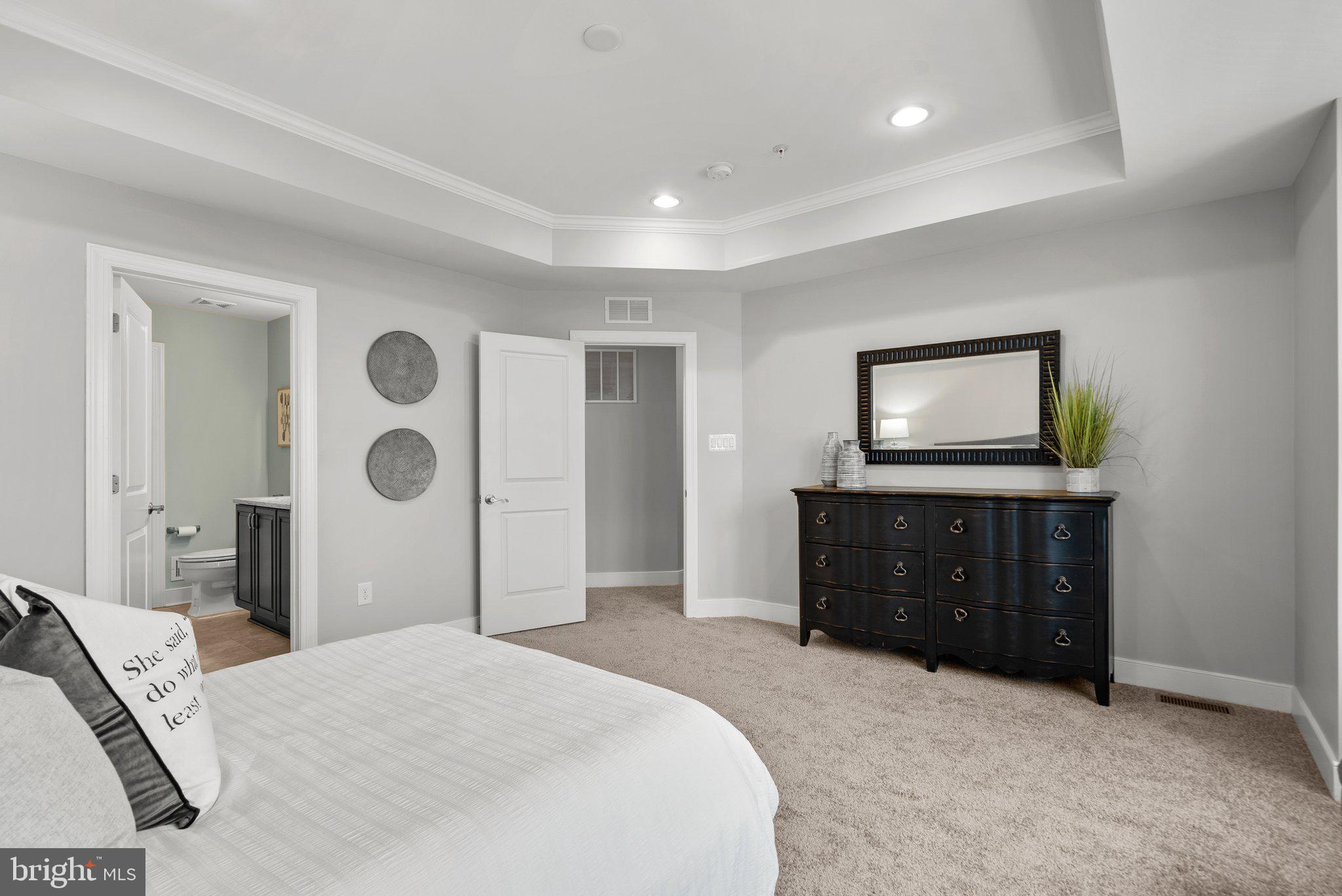 CROWN FARM - Residential