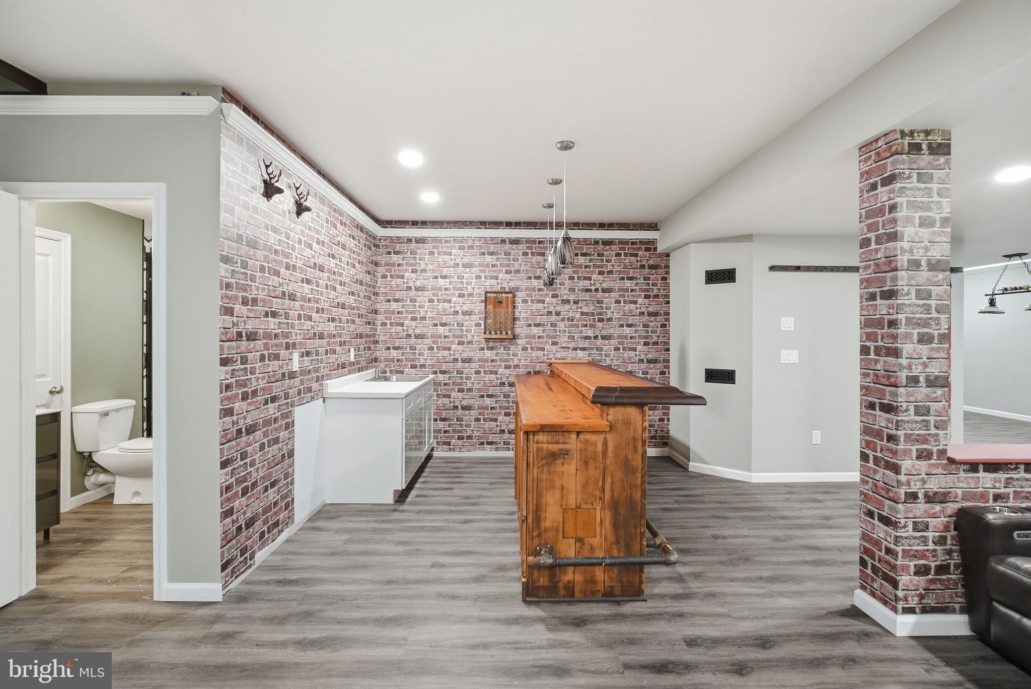 CHESTNUT RIDGE ESTATES - Residential