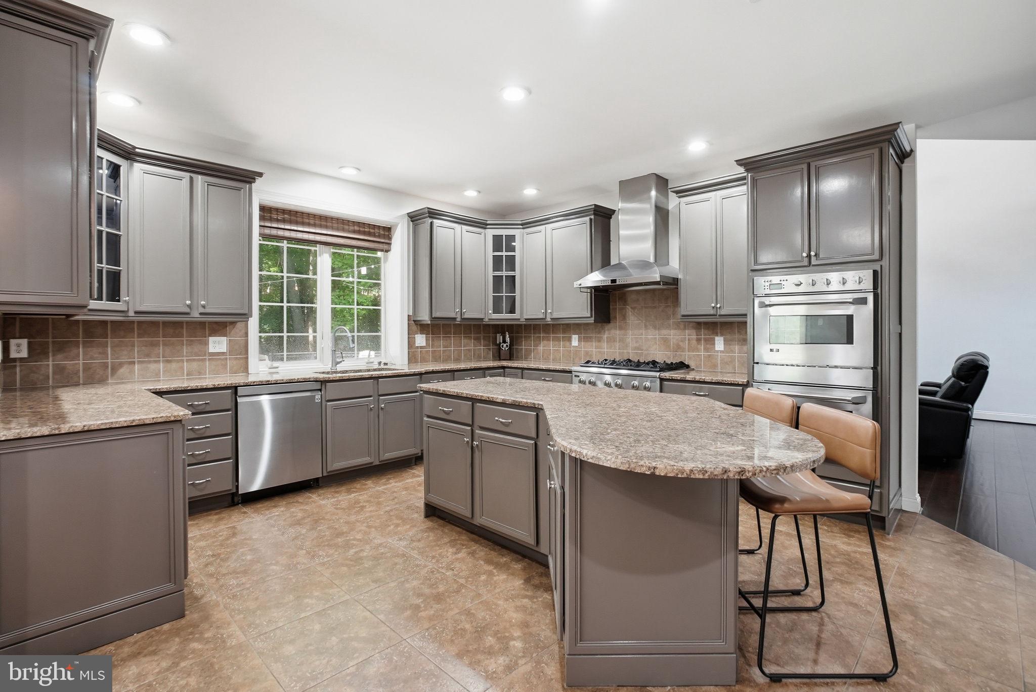 CHESTNUT RIDGE ESTATES - Residential