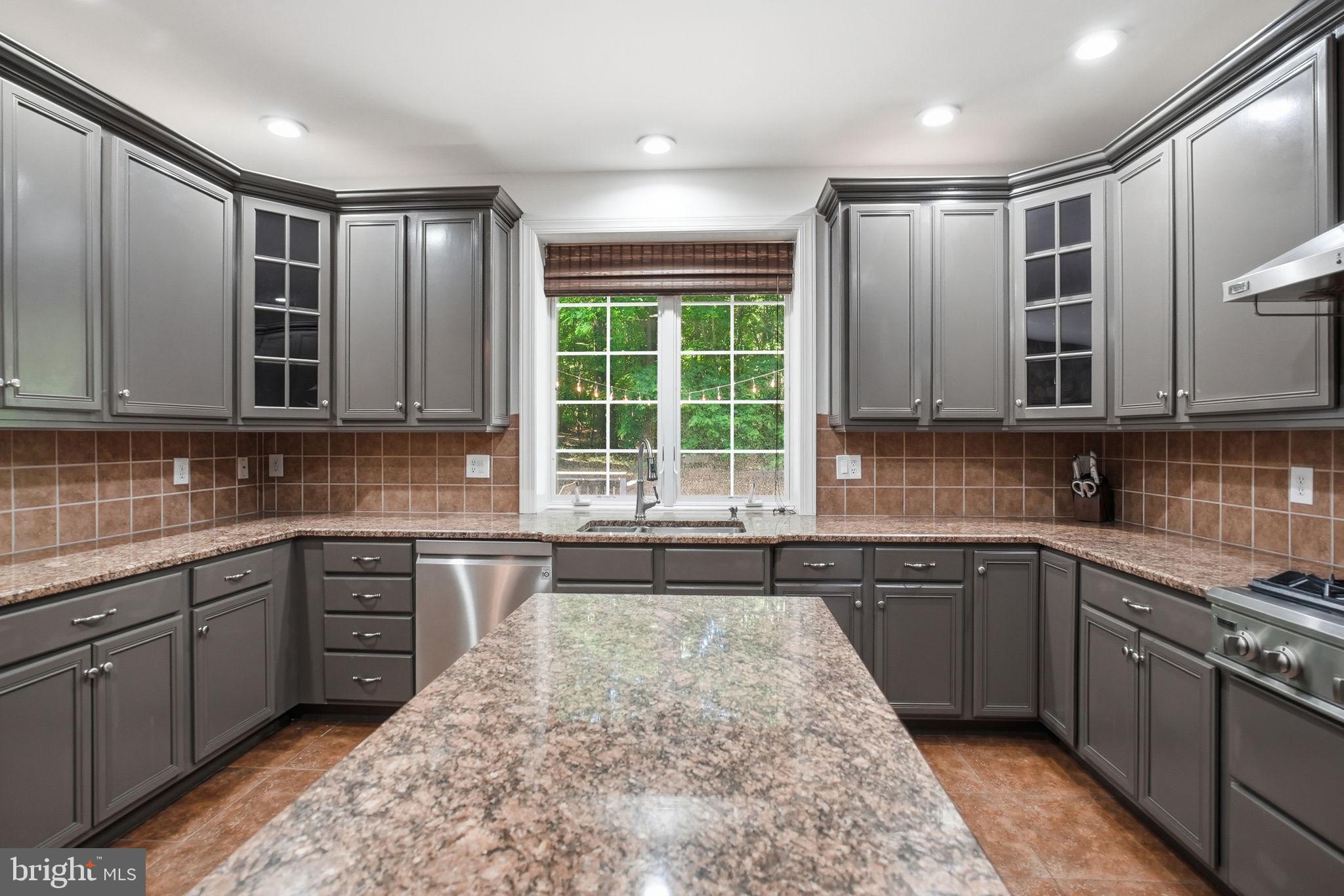 CHESTNUT RIDGE ESTATES - Residential