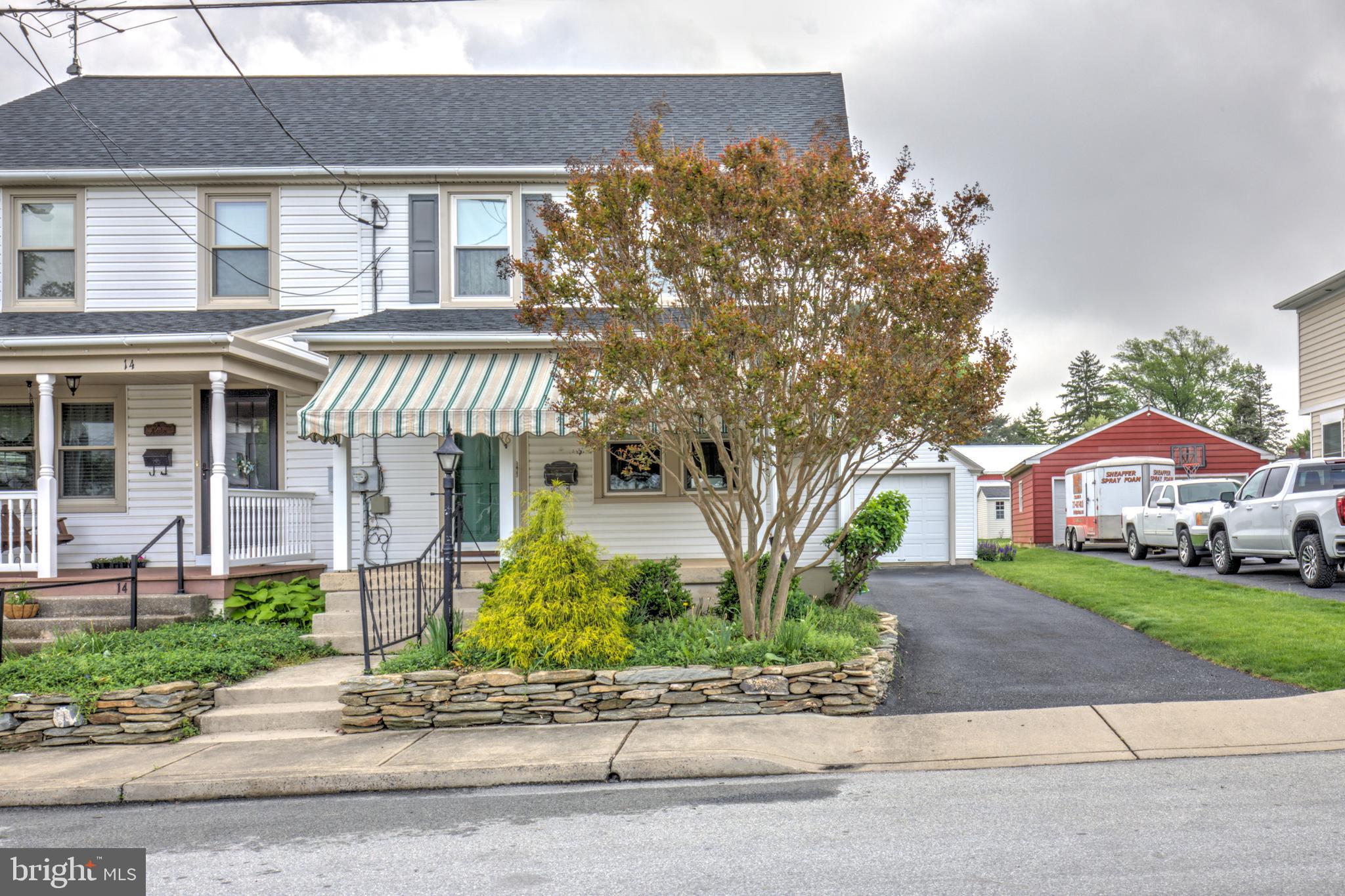 STRASBURG BOROUGH - Residential