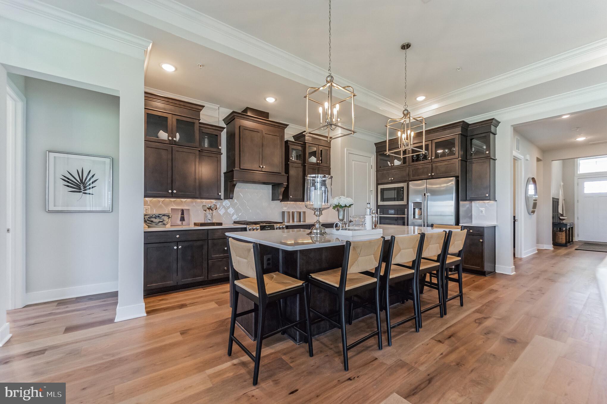 FOUR SEASONS AT KENT ISLAND - Residential