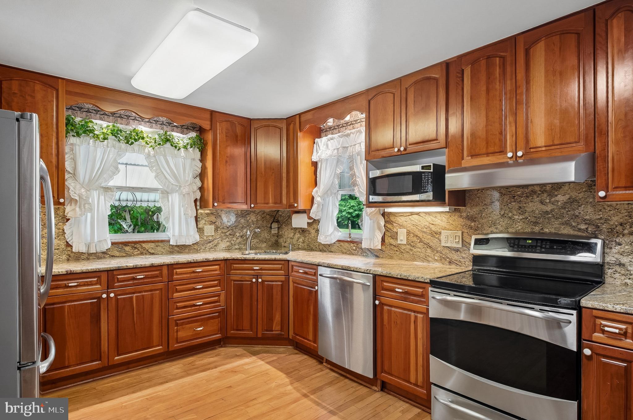 COLONY HILLS - Residential