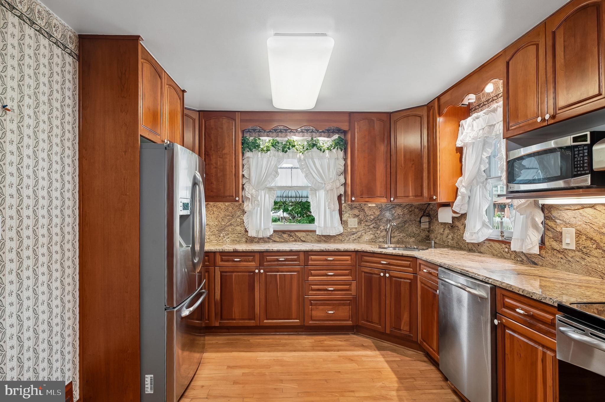 COLONY HILLS - Residential