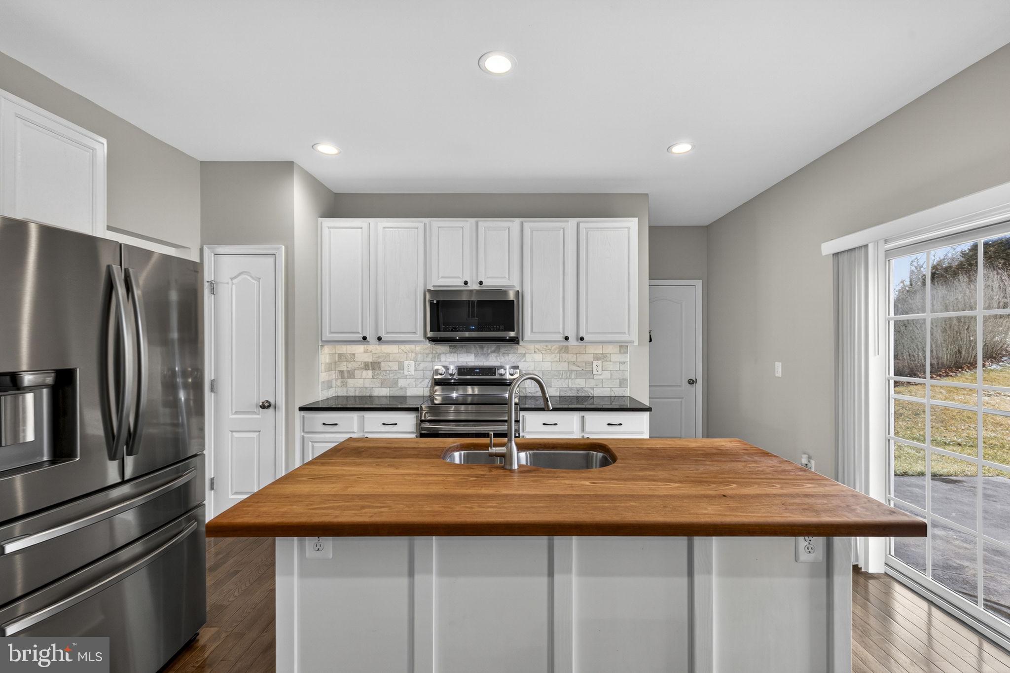 LAKE HOLIDAY ESTATES - Residential