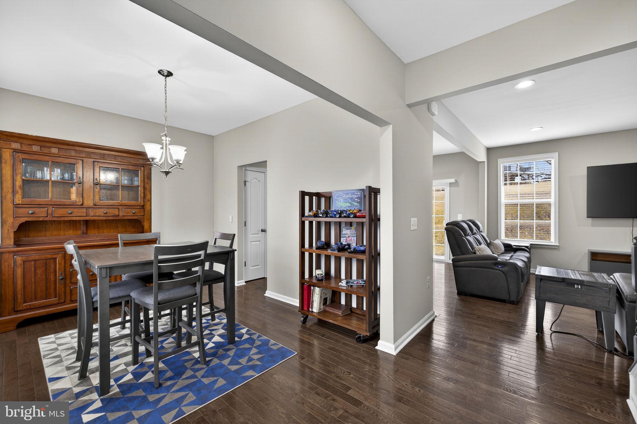 LAKE HOLIDAY ESTATES - Residential