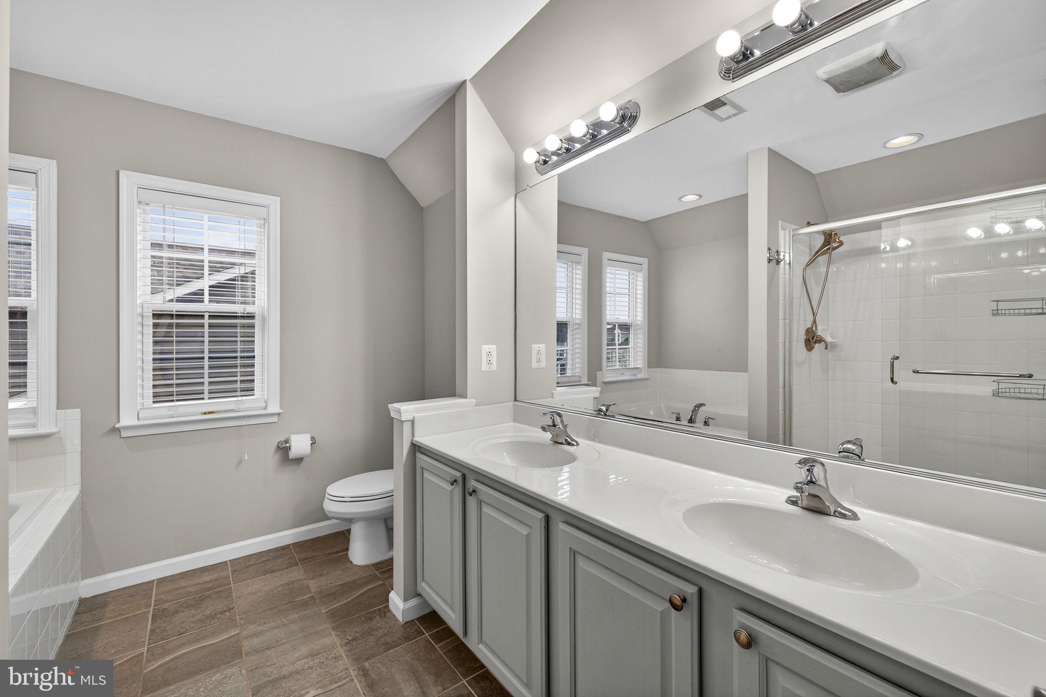 LAKE HOLIDAY ESTATES - Residential