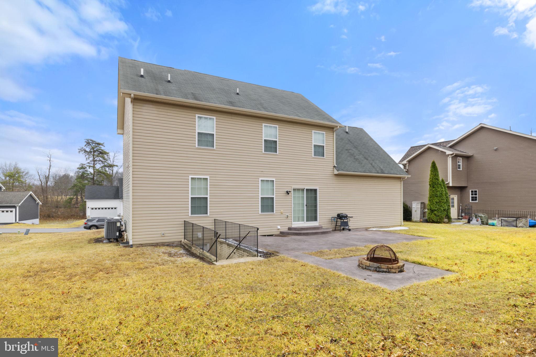 LAKE HOLIDAY ESTATES - Residential