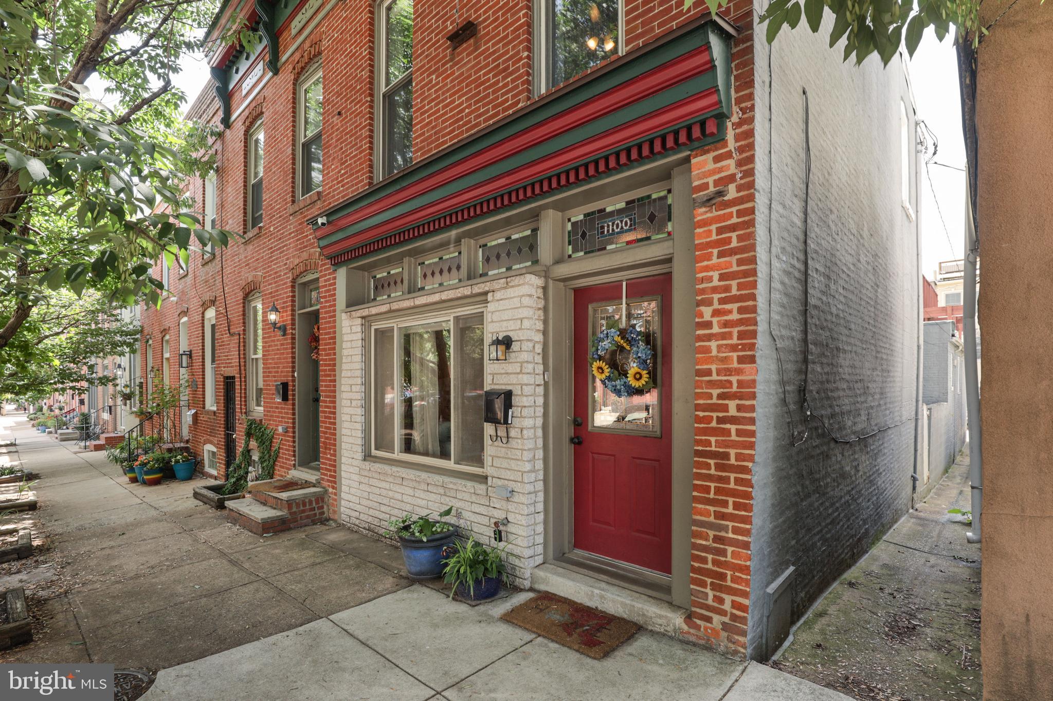 GORGEOUS 15+ FT WIDE END UNIT LOCATED IN THE HEART OF CANTON NOW AVAILABLE. GLISTENING HARDWOODS CASCADE THROUGHOUT. ENJOY CUSTOM CABINETRY, DESIGNER LIGHTING, GRANITE COUNTERTOPS, SS APPLIANCES IN THE OPEN CHEF'S KITCHEN. LOADS OF NATURAL LIGHT.  1,900+ SQ FT. HIGH CEILINGS. WALK-IN SHOWERS. WALK-IN CLOSETS. 3 OVERSIZED BEDROOMS WITH 3 FULL BATHROOMS. ENJOY AN EXPANSIVE ROOF DECK FOR ENTERTAINING WITH STUNNING WATER AND CITY VIEWS. CLOSE PROXIMITY TO RETAIL SHOPPING, LOCAL DINING, CANTON SQUARE, AND ALL MAJOR HIGHWAYS. SCHEDULE A PRIVATE TOUR TODAY!