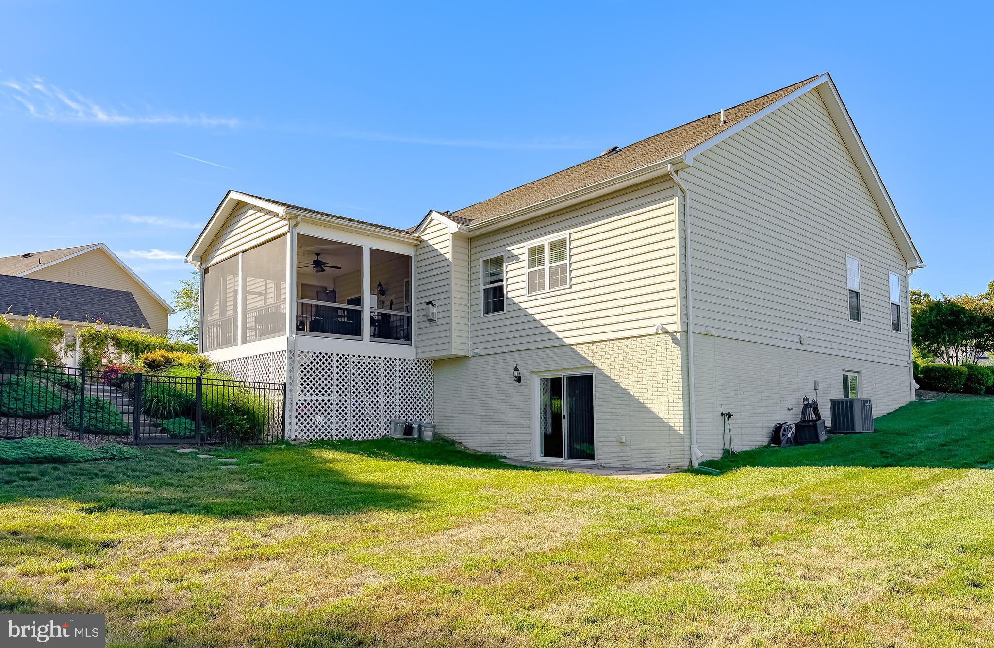 GRANDVIEW HAVEN II - Residential
